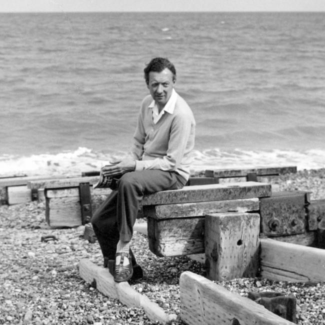 Benjamin Britten on Aldeburgh Beach in 1959 (photo: Hans Wild)