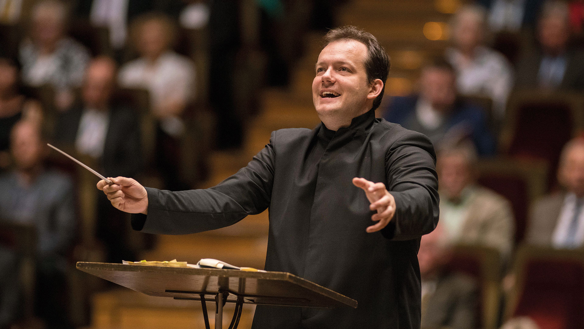 Andris Nelsons (photo: Marco Borggreve)