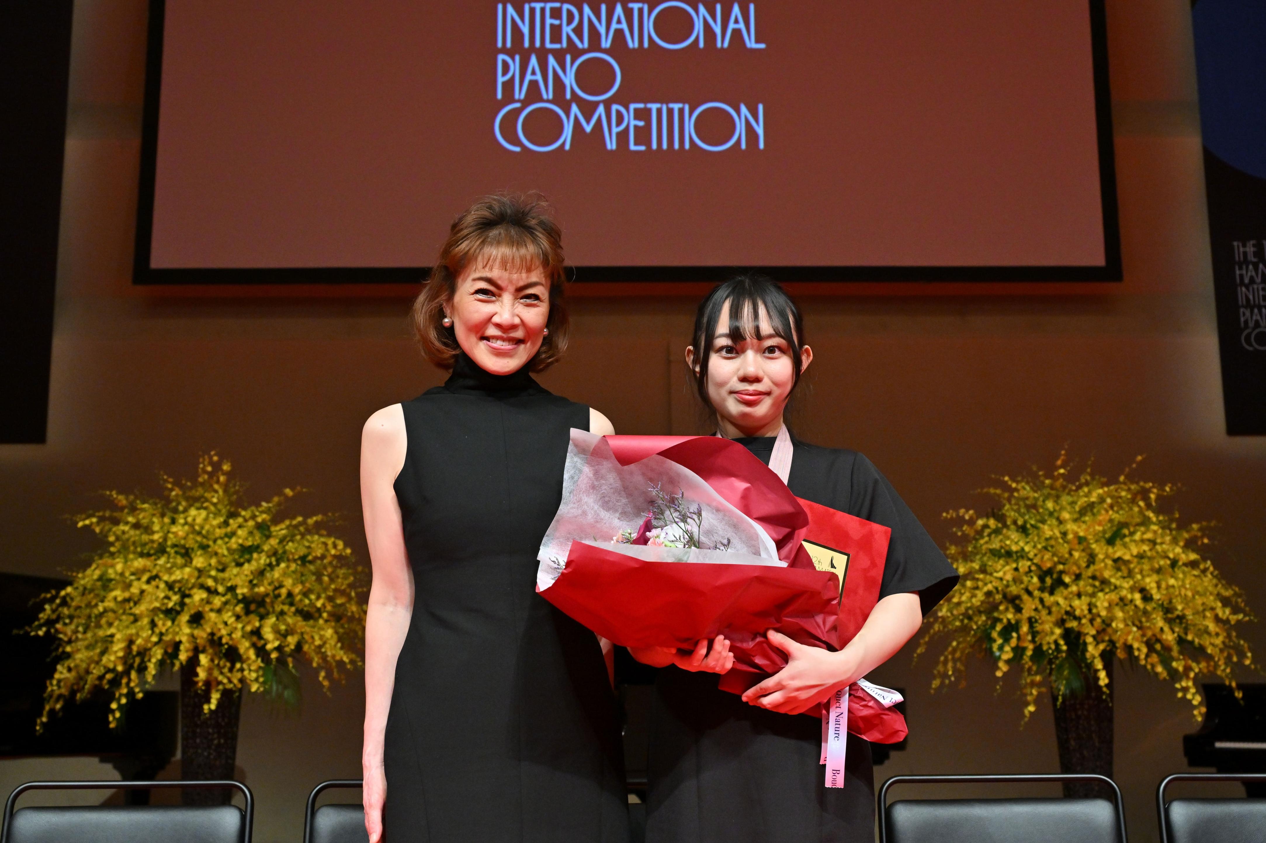 Noriko Ogawa and Manami Suzuki at the 12th Hamamatsu International Piano Competition (Photo courtesy of Hamamatsu International Piano Competition)